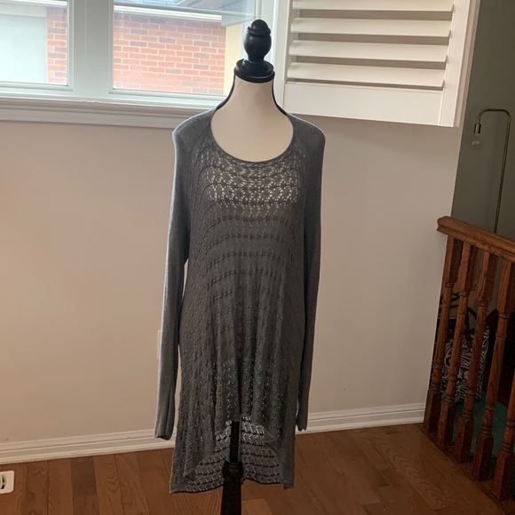 Hi/lo crochet knit sweater, Sz L - Picture 1 of 7